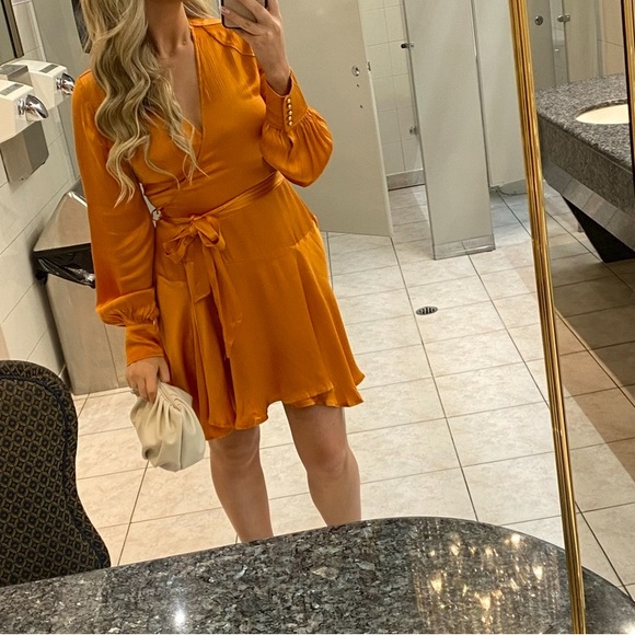 REVOLVE- Karina Grimaldi dress size M - Picture 7 of 13